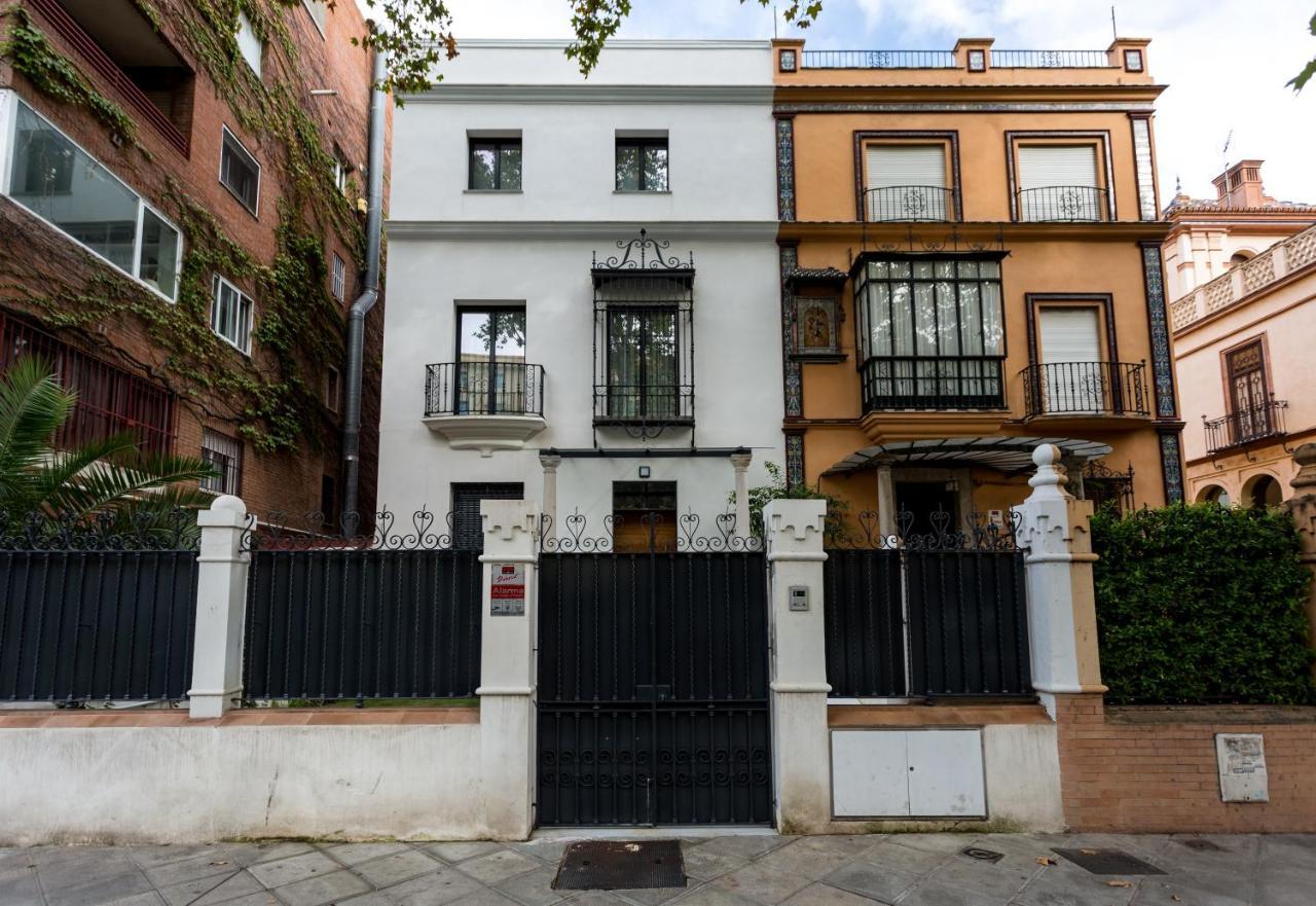 Apartamentos Rg Plaza De Espana Севілья Екстер'єр фото