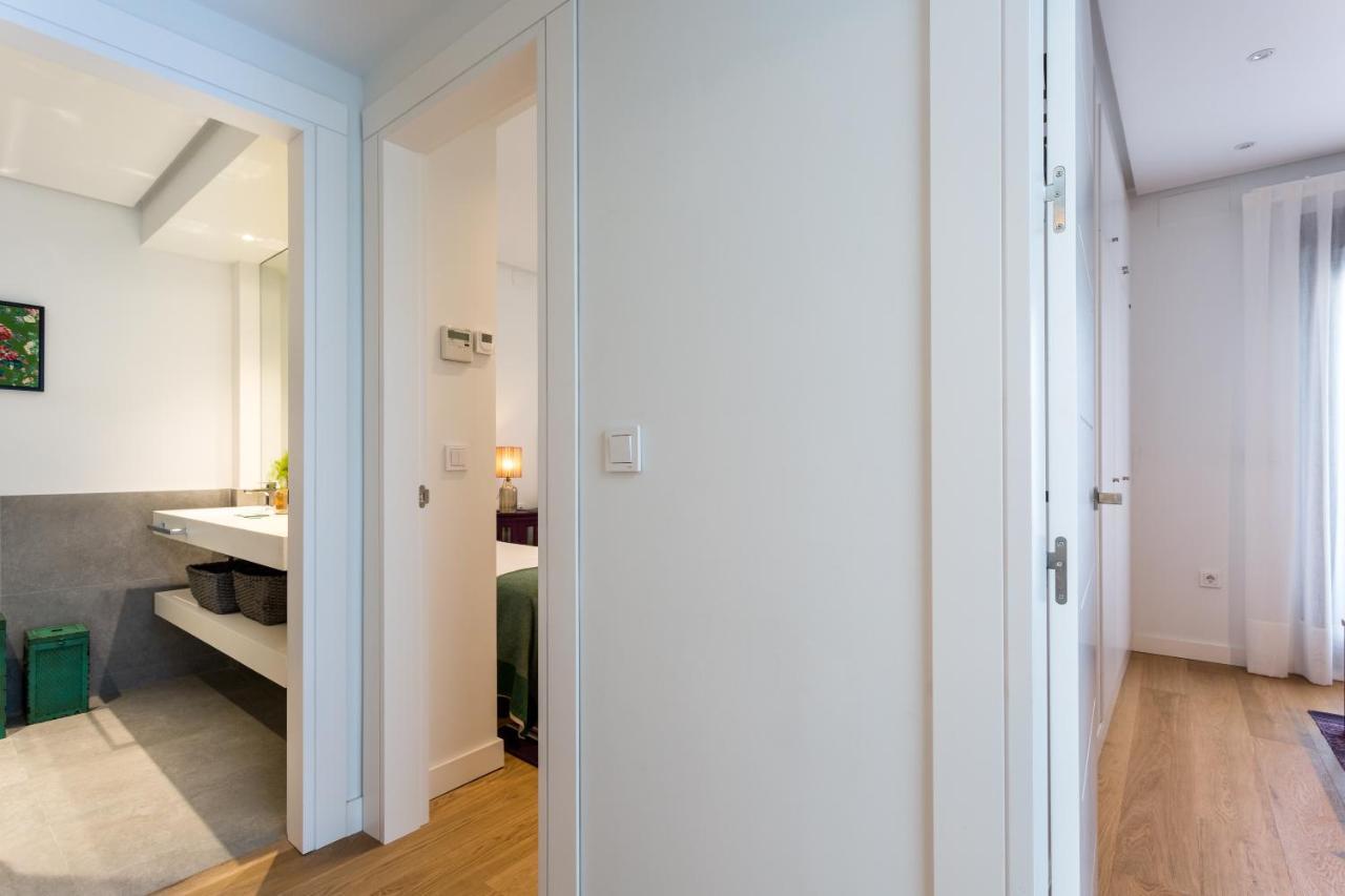 Apartamentos Rg Plaza De Espana Севілья Екстер'єр фото