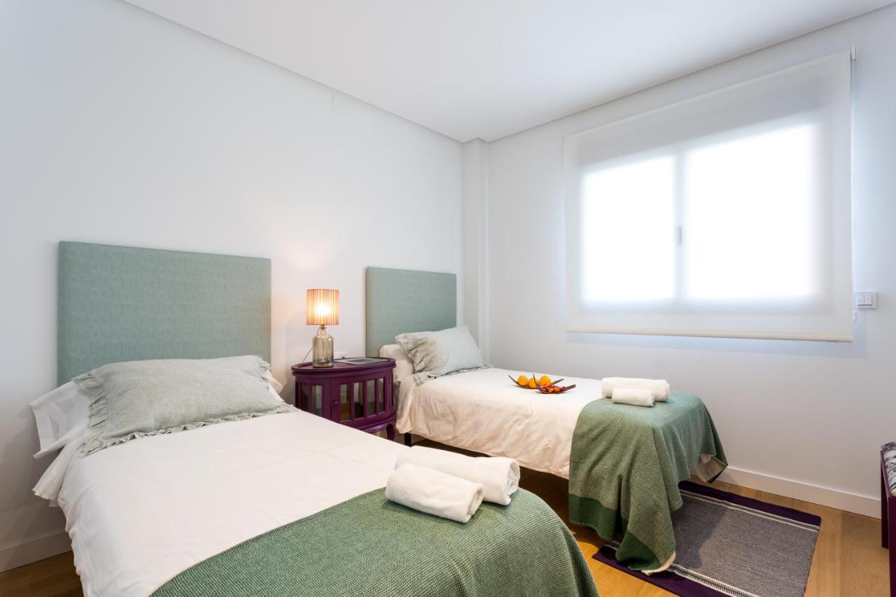 Apartamentos Rg Plaza De Espana Севілья Екстер'єр фото