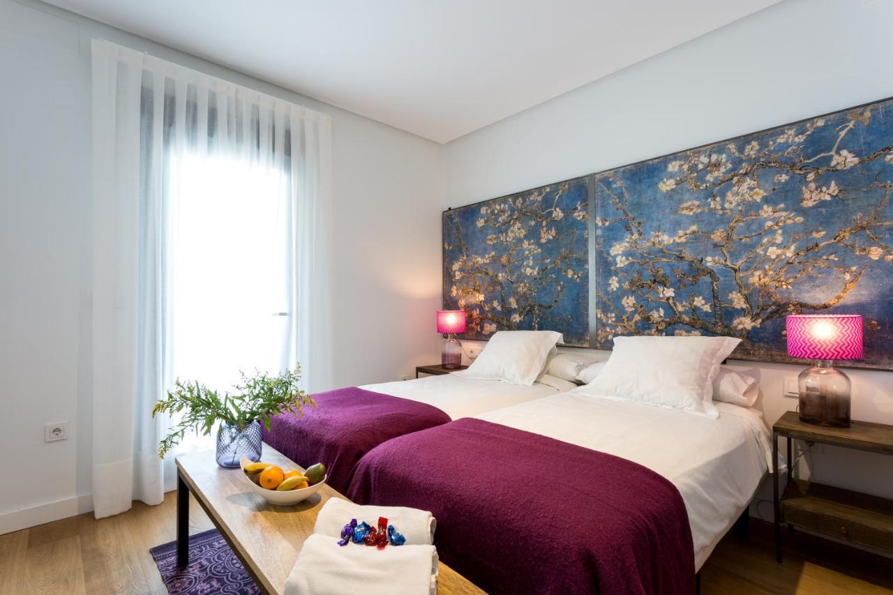 Apartamentos Rg Plaza De Espana Севілья Екстер'єр фото