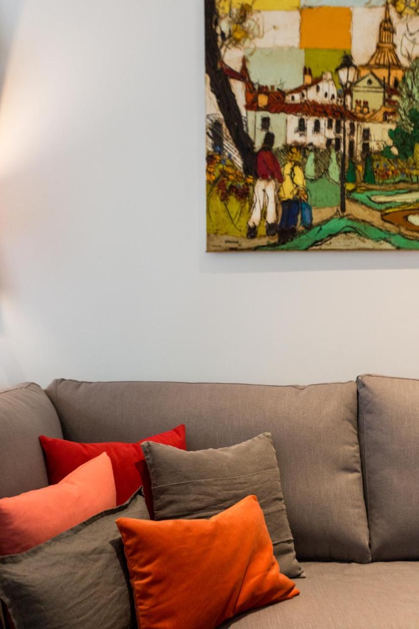 Apartamentos Rg Plaza De Espana Севілья Екстер'єр фото