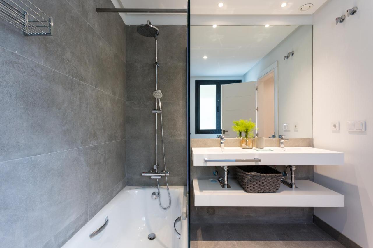 Apartamentos Rg Plaza De Espana Севілья Екстер'єр фото