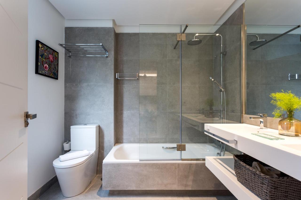 Apartamentos Rg Plaza De Espana Севілья Екстер'єр фото
