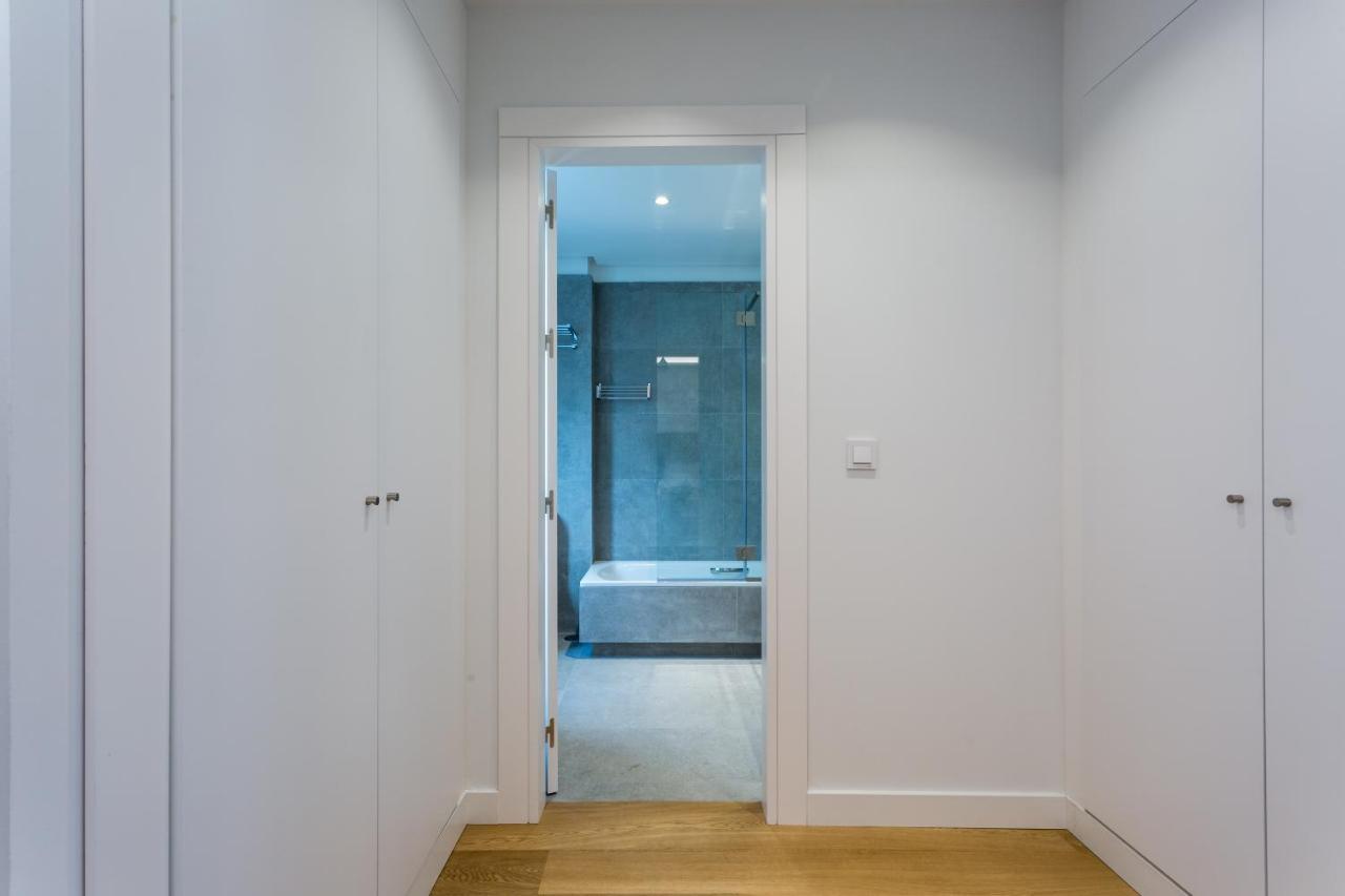 Apartamentos Rg Plaza De Espana Севілья Екстер'єр фото