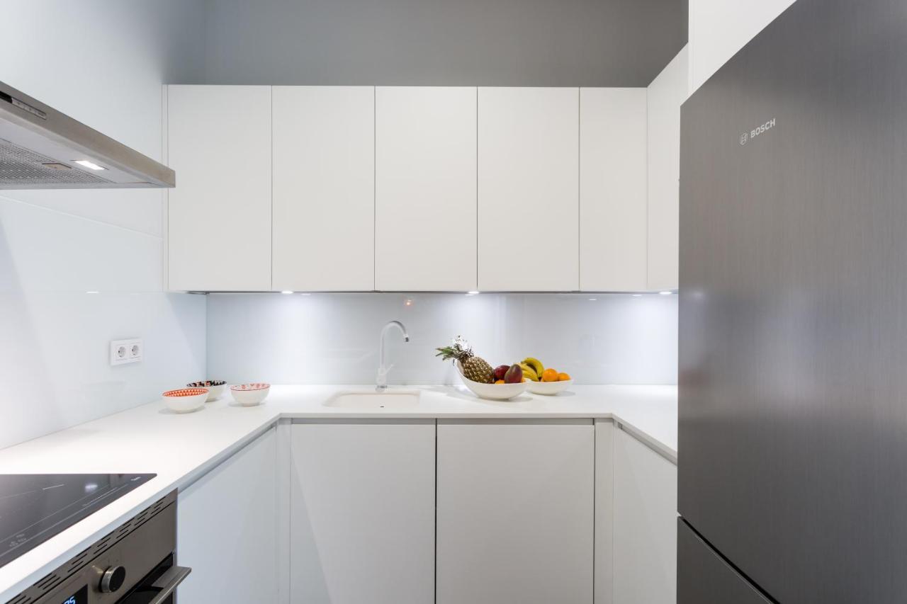 Apartamentos Rg Plaza De Espana Севілья Екстер'єр фото